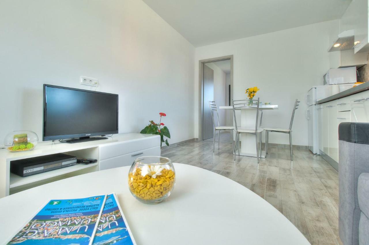 Apartments Antunovic ウマグ エクステリア 写真